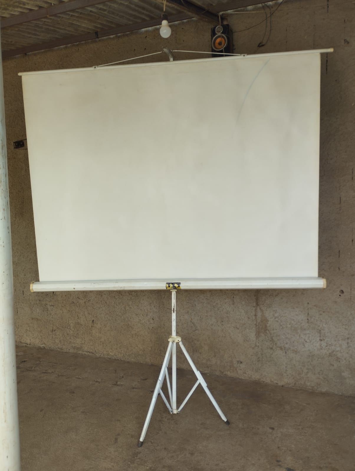 Tela de Projeção 1,8 x 1,8 metros - Imagem 6